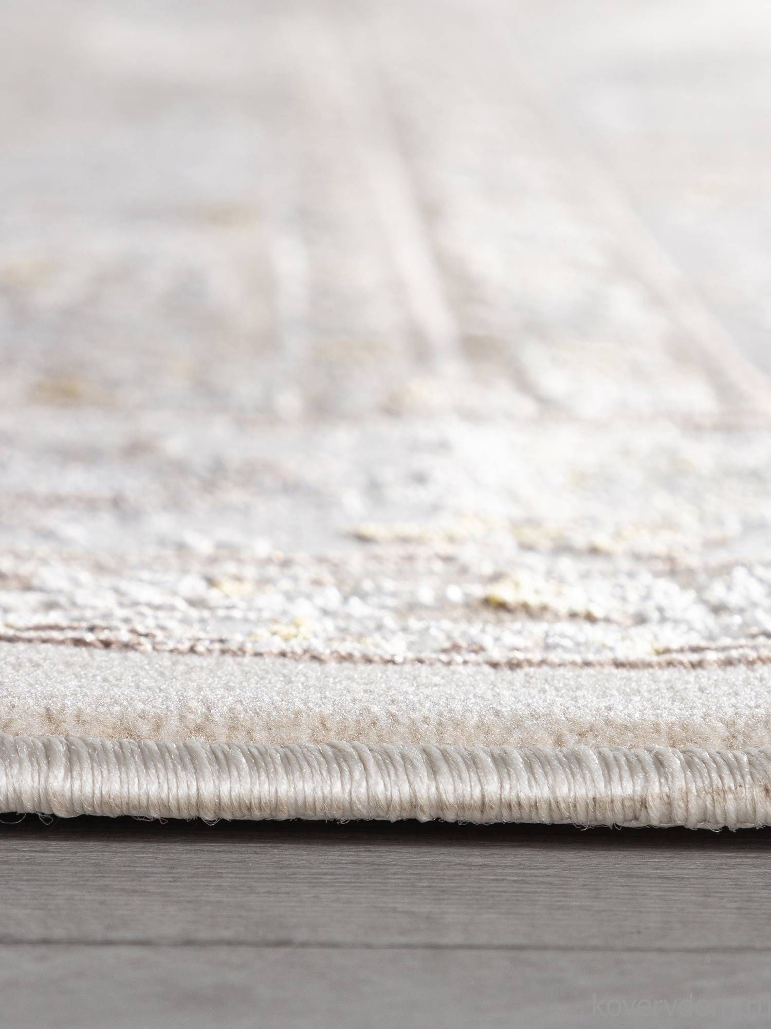 Ковер ZARINA A050B L.BEIGE / CREAM Ковер ZARINA A050B L.BEIGE / CREAM